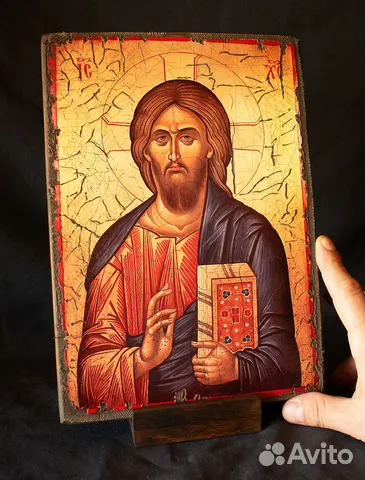 Икона "Христос Вседержитель" + подставка — красивый подарок