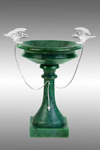 Ваза из малахита «Соколиная охота» купить с доставкой Ваза из малахита «Соколиная охота»