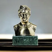 Бронзовый бюст «Никулин Ю.В.» — красивый подарок — фотография 1