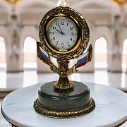 Настольные часы с российским флагом из бронзы и змеевика — оригинальный подарок — фотография 1