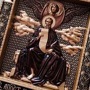 Подарочная икона резная Евангелист Матфей — фотография 7