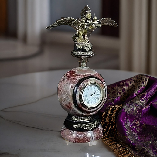 Настольные часы из змеевика и креноида купить с доставкой Настольные часы из змеевика и креноида